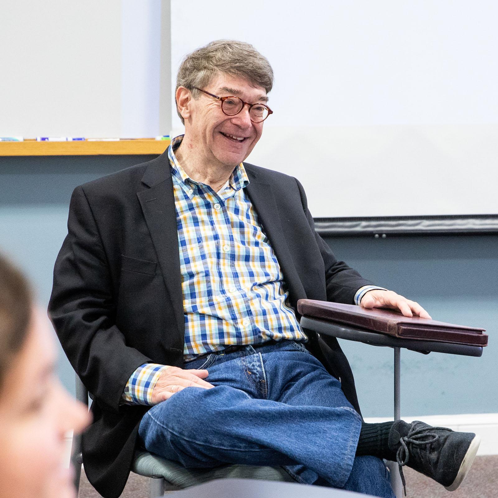 Political analyst and founder of the Cook Political Report Charlie Cook drops in on a Randolph College class before a public lecture.